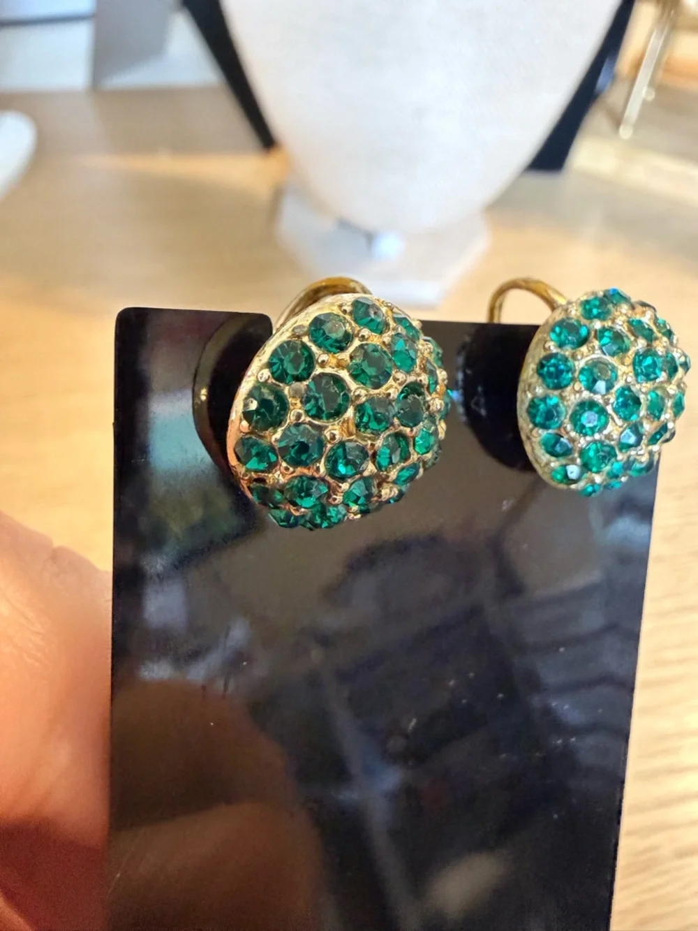 Vintage Coro Green Rhinestone Dome Screw Back Earrings Gold Tone Mid‎ Century